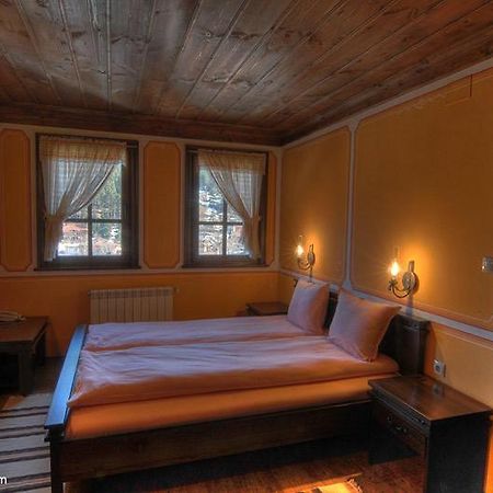 Gozbarov'S Guest House Koprivshtitsa Luaran gambar